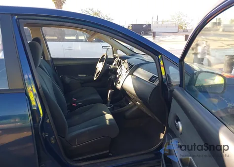 2011 Nissan Versa 1.8S z USA, uszkodzony, nr VIN 3N1BC1AP3BL445004